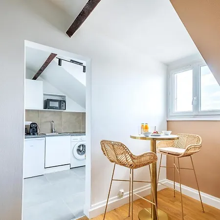 Comfortable And Quiet In The Heart Of *